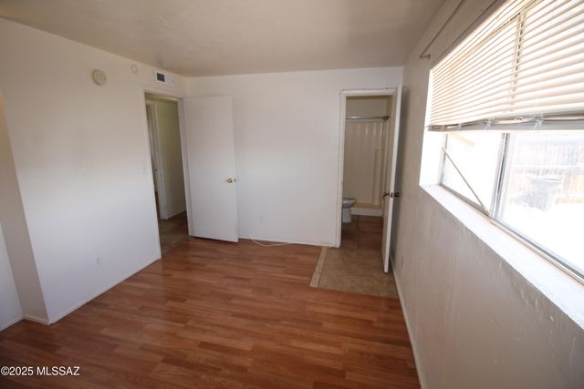2665 N Leah Place, Tucson, AZ 85705