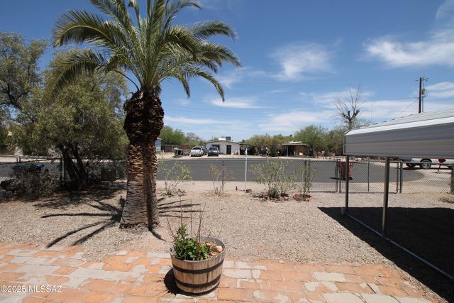 2665 N Leah Place, Tucson, AZ 85705