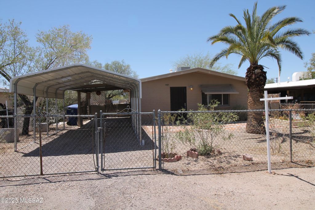 2665 N Leah Place, Tucson, AZ 85705