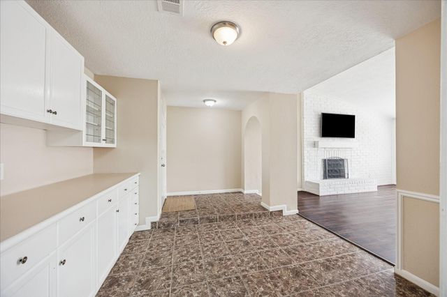 17138 Barcelona Drive, Friendswood, TX 77546