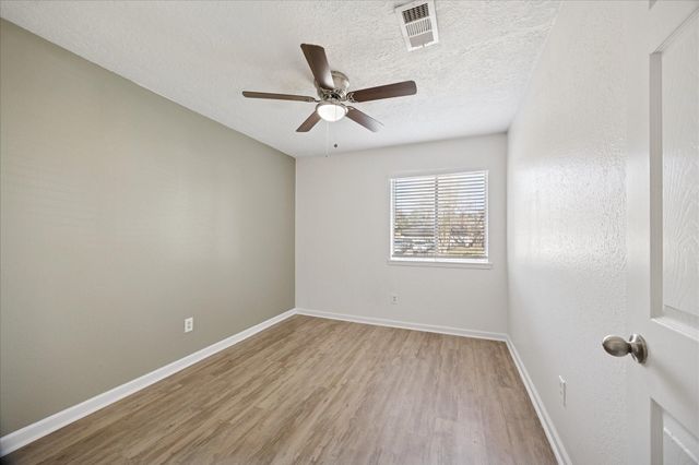 17138 Barcelona Drive, Friendswood, TX 77546