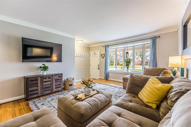 15507 Williams Street, Livonia, MI 48154