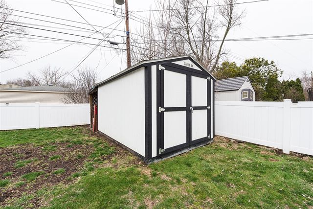 15507 Williams Street, Livonia, MI 48154