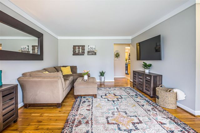 15507 Williams Street, Livonia, MI 48154