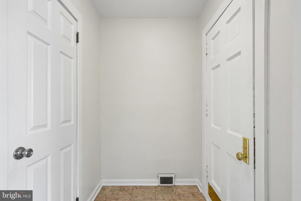 427 FRANKLIN AVE, PHOENIXVILLE, PA 19460 — photo 4