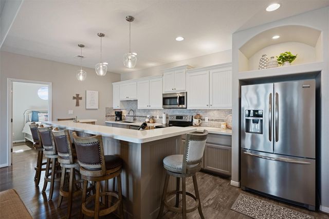 1009 N Monkhouse Drive, Port Bolivar, TX 77650