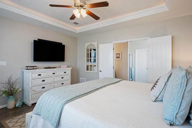 1009 N Monkhouse Drive, Port Bolivar, TX 77650