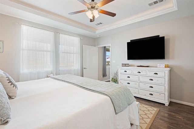 1009 N Monkhouse Drive, Port Bolivar, TX 77650