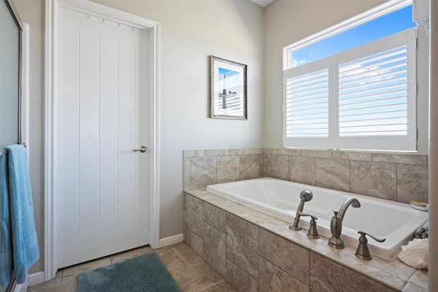 1009 N Monkhouse Drive, Port Bolivar, TX 77650