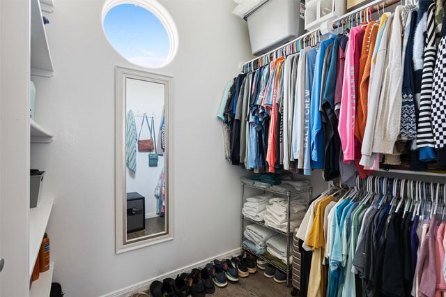 1009 N Monkhouse Drive, Port Bolivar, TX 77650