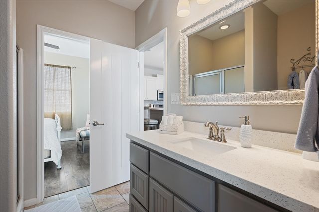 1009 N Monkhouse Drive, Port Bolivar, TX 77650