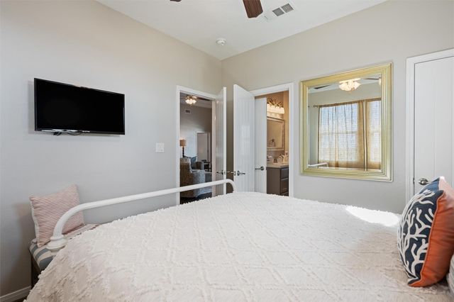 1009 N Monkhouse Drive, Port Bolivar, TX 77650