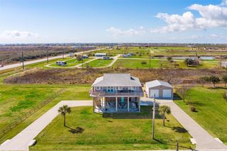 1009 N Monkhouse Drive, Port Bolivar, TX 77650