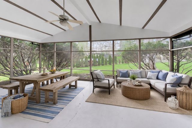 1056 Van Tassel Road, Sleepy Hollow, IL 60118