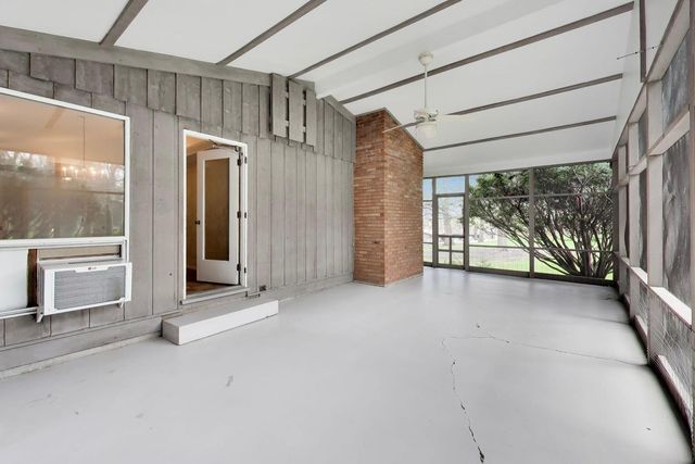 1056 Van Tassel Road, Sleepy Hollow, IL 60118