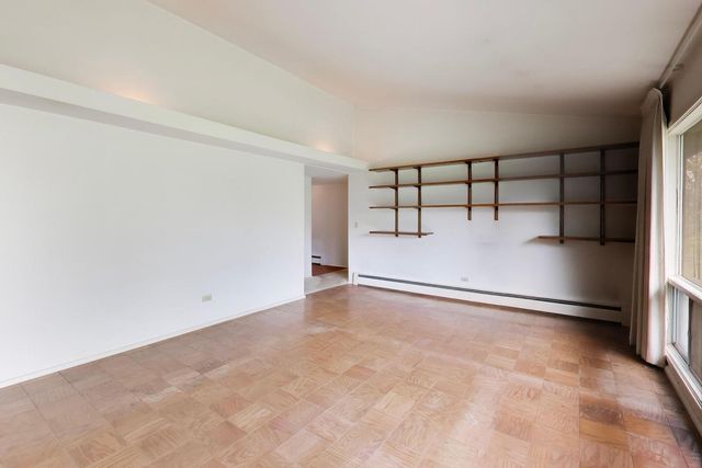 1056 Van Tassel Road, Sleepy Hollow, IL 60118