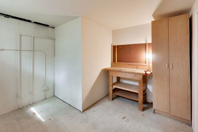 1056 Van Tassel Road, Sleepy Hollow, IL 60118