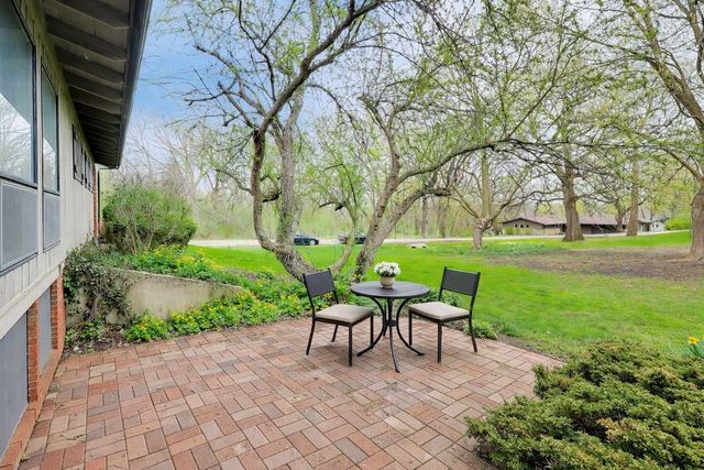 1056 Van Tassel Road, Sleepy Hollow, IL 60118