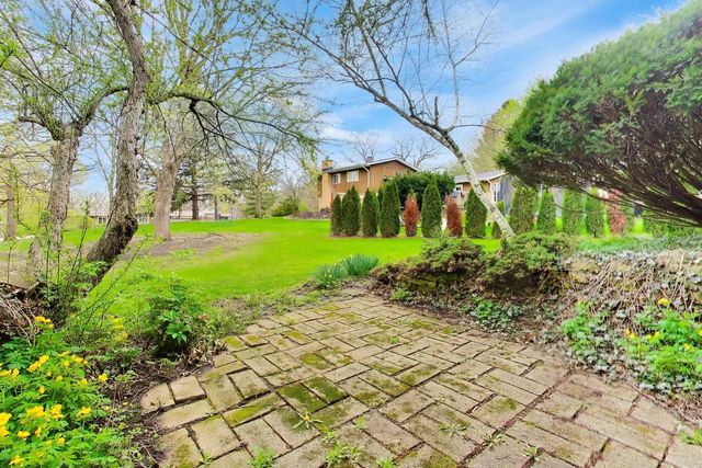 1056 Van Tassel Road, Sleepy Hollow, IL 60118