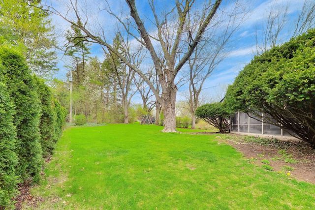 1056 Van Tassel Road, Sleepy Hollow, IL 60118