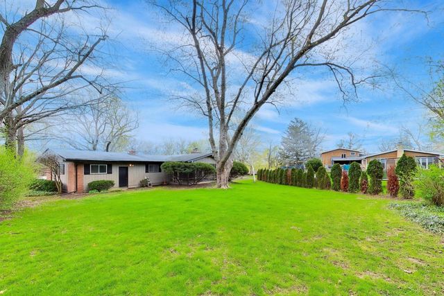 1056 Van Tassel Road, Sleepy Hollow, IL 60118