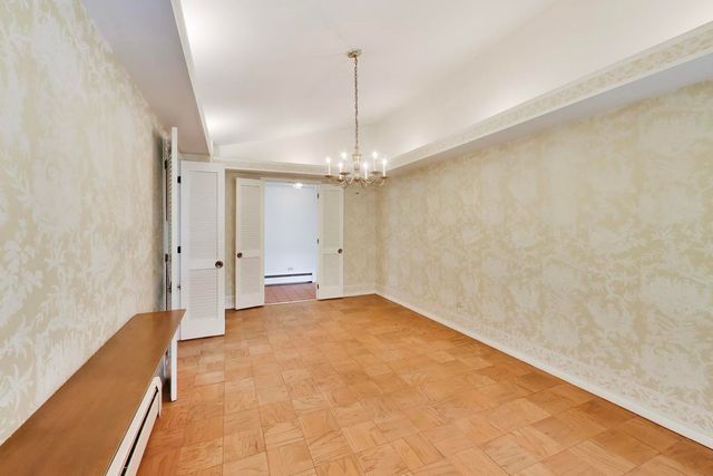 1056 Van Tassel Road, Sleepy Hollow, IL 60118