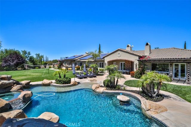 39520 Colleen Way, Temecula, CA 92592
