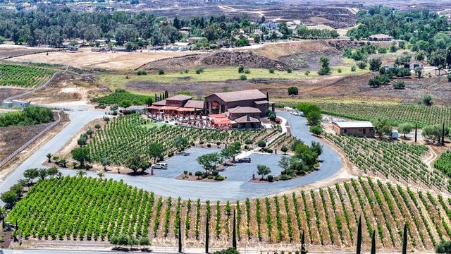 39520 Colleen Way, Temecula, CA 92592