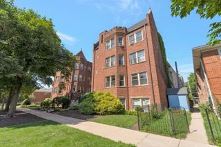 4126 N Kedvale Avenue 203, Chicago, IL 60641