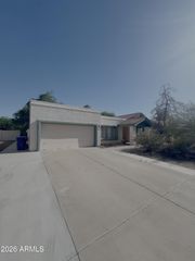 1835 E MANHATTON Drive, Tempe, AZ 85282
