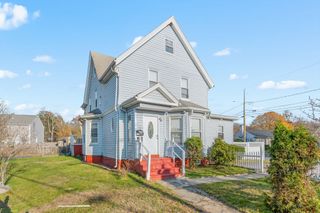 99 Grove St, Brockton, MA 02302