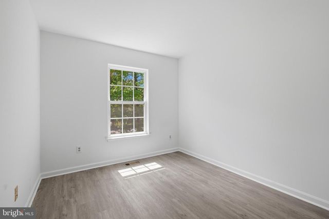 46601 CARRIAGE CT, Sterling, VA 20164