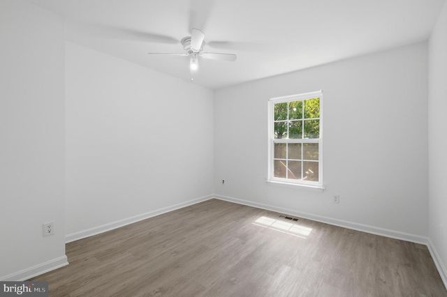 46601 CARRIAGE CT, Sterling, VA 20164