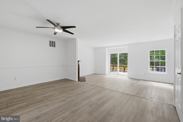 46601 CARRIAGE CT, Sterling, VA 20164