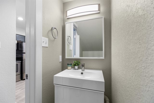 4777 Cedar Springs Road 2J, Dallas, TX 75219