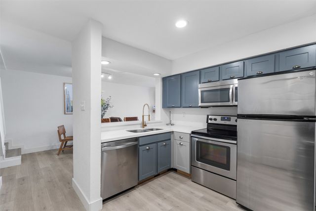 4777 Cedar Springs Road 2J, Dallas, TX 75219