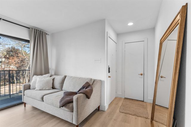 4777 Cedar Springs Road 2J, Dallas, TX 75219
