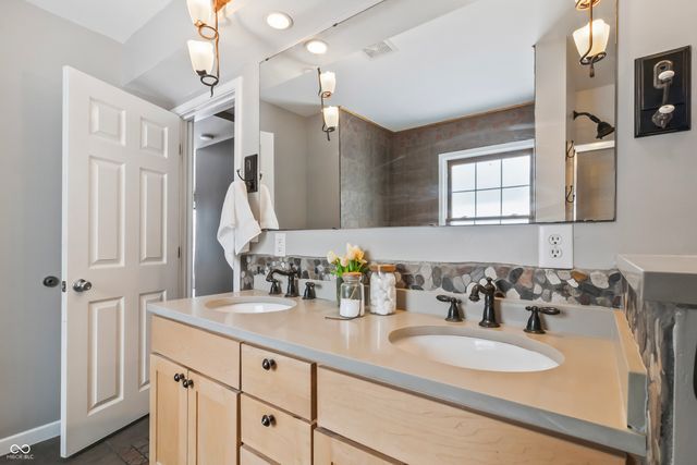 6435 Breamore Road, Indianapolis, IN 46220