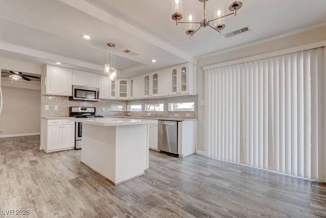 7898 Spindrift Cove Street, Las Vegas, NV 89139