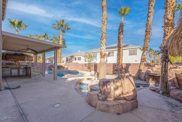 7898 Spindrift Cove Street, Las Vegas, NV 89139