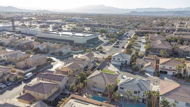 7898 Spindrift Cove Street, Las Vegas, NV 89139