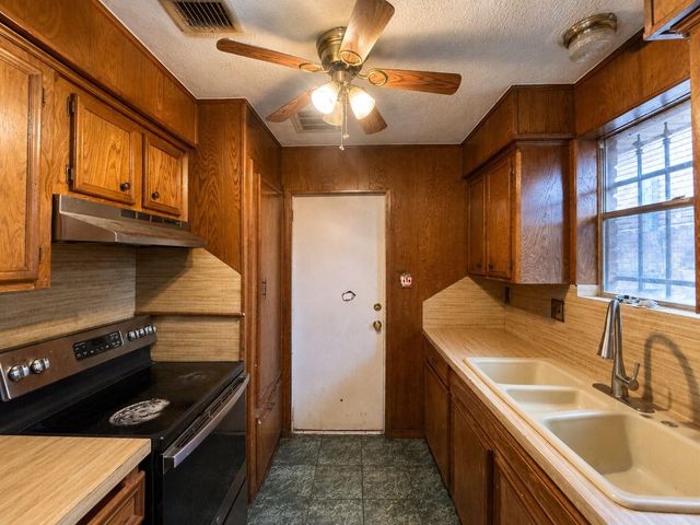 726 Stonyridge Street, Channelview, TX 77530