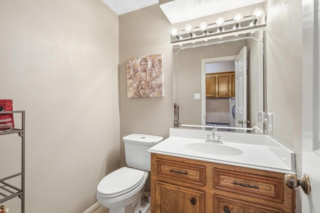 826 N Rivershire Drive, Conroe, TX 77304