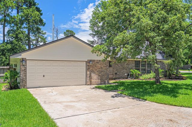 826 N Rivershire Drive, Conroe, TX 77304