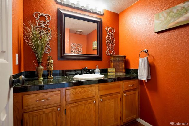 10038 Deer Creek Street, Highlands Ranch, CO 80129