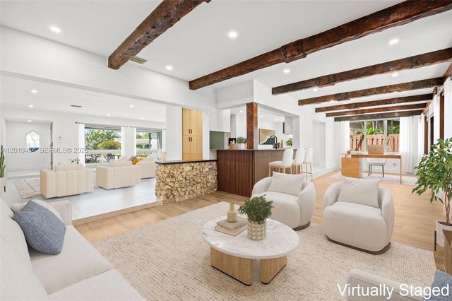 5421 Buchanan St, Hollywood, FL 33021