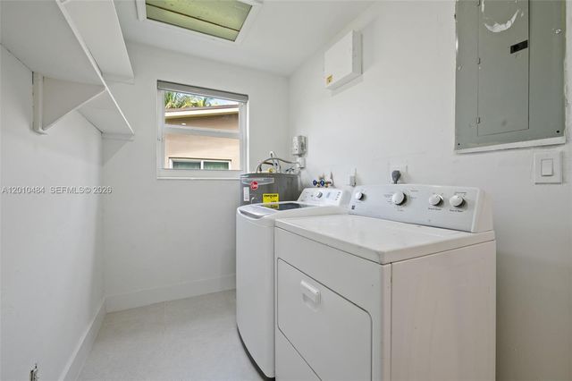 5421 Buchanan St, Hollywood, FL 33021