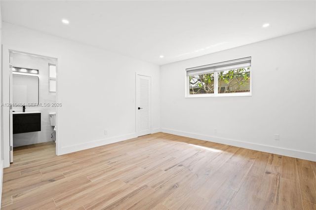 5421 Buchanan St, Hollywood, FL 33021