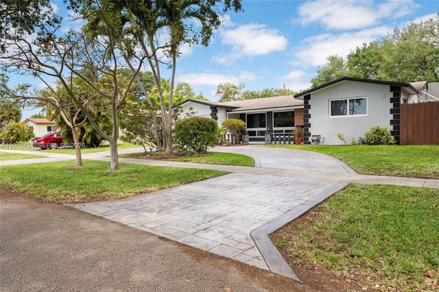 5421 Buchanan St, Hollywood, FL 33021