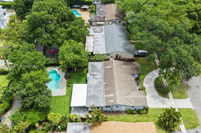 5421 Buchanan St, Hollywood, FL 33021